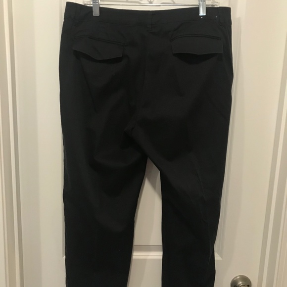 Banana Republic Stretch Black Capri size 14 - Picture 2 of 2